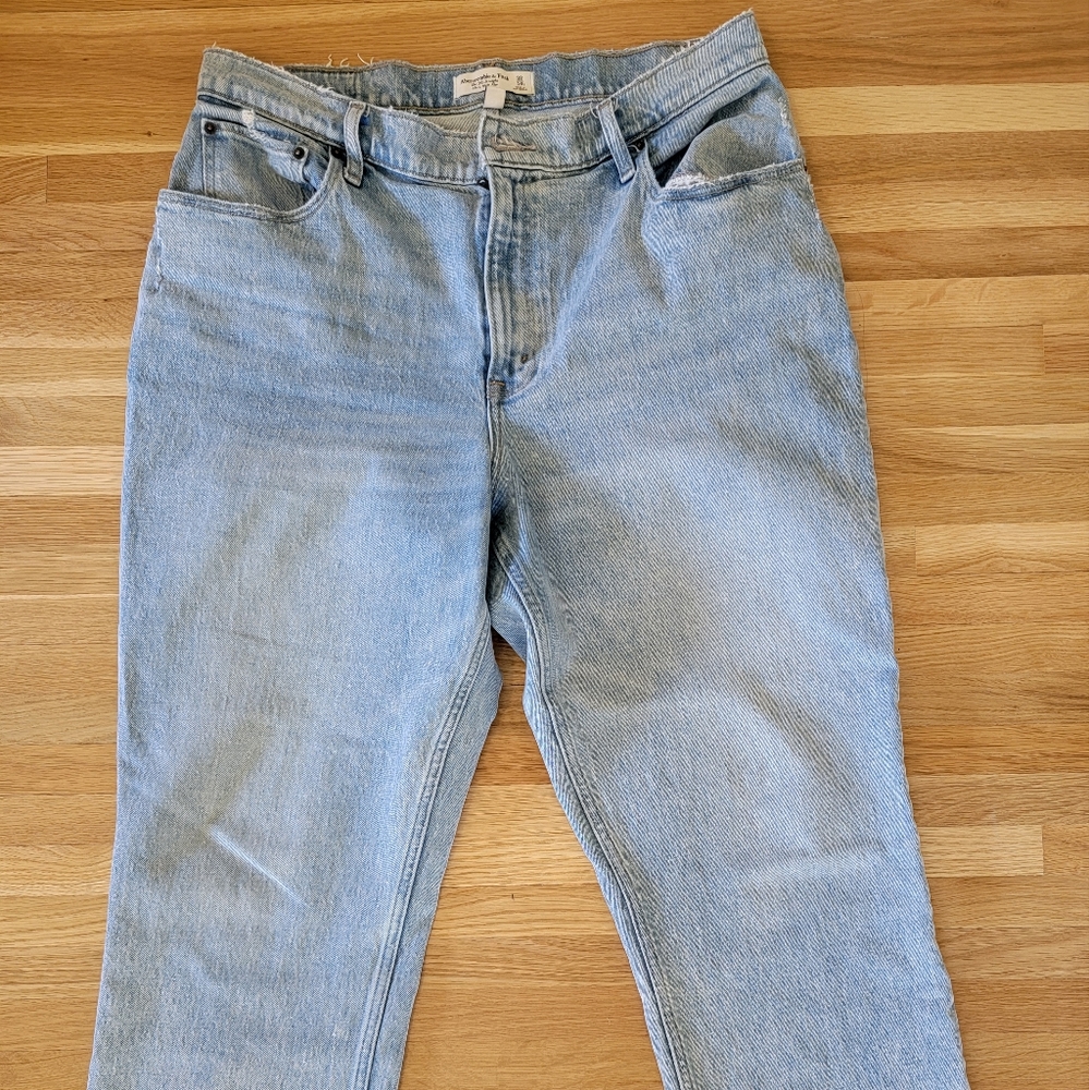 Abercrombie 90's Straight Ultra High Rise Curve Love Jeans